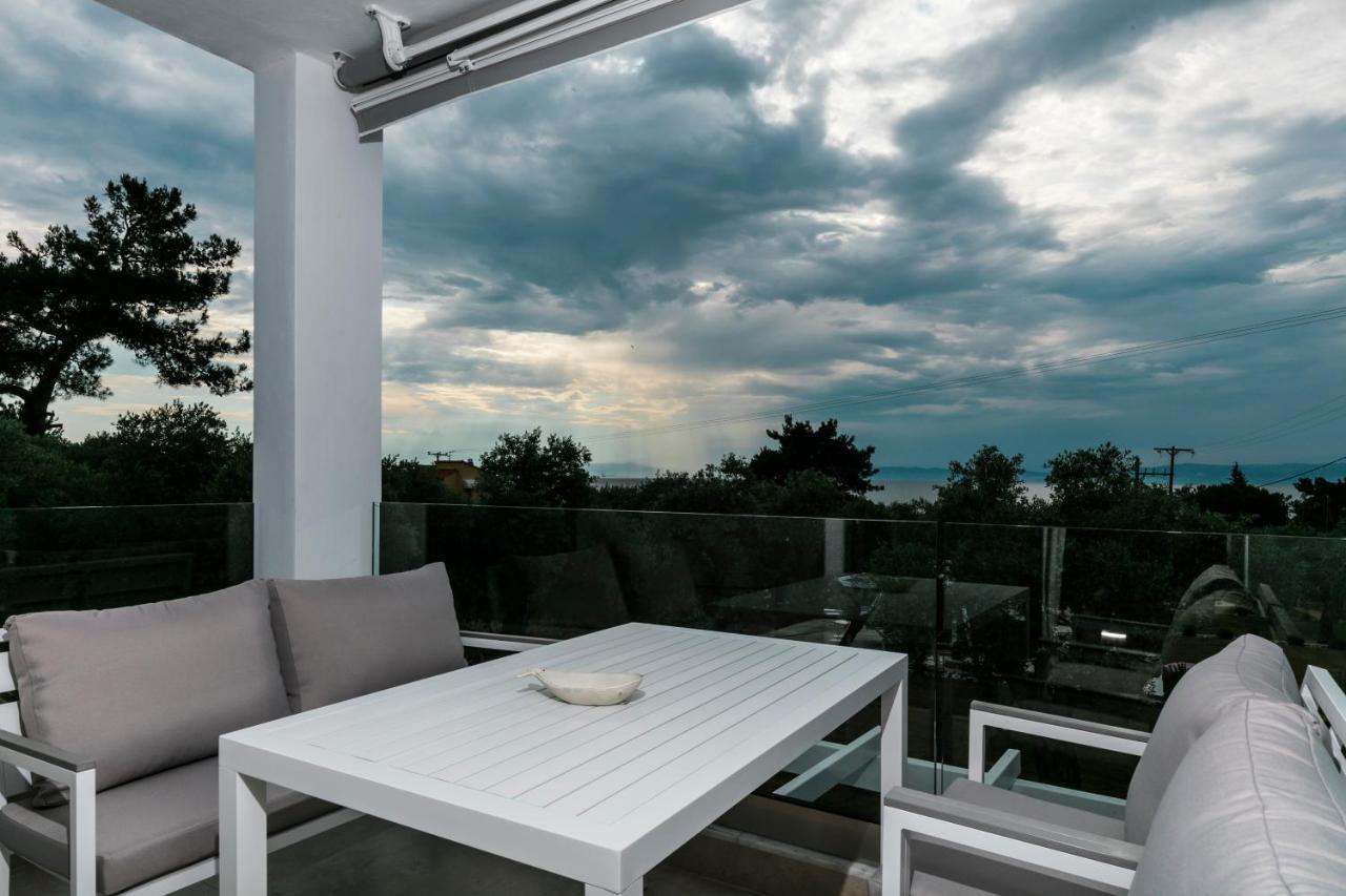 Pachis Escape Suites Dış mekan fotoğraf