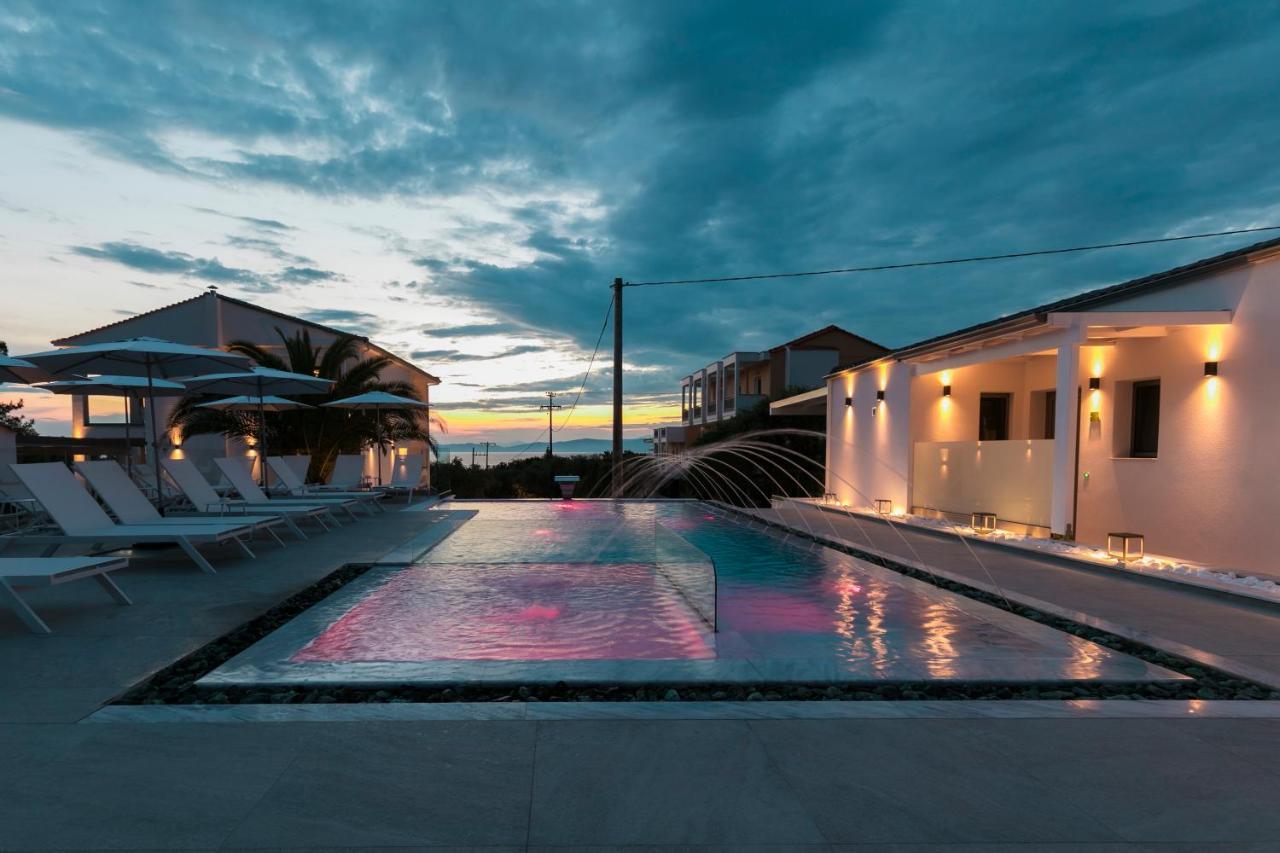Pachis Escape Suites Dış mekan fotoğraf