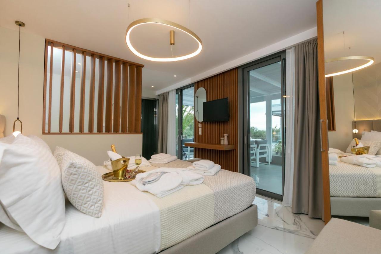 Pachis Escape Suites Dış mekan fotoğraf