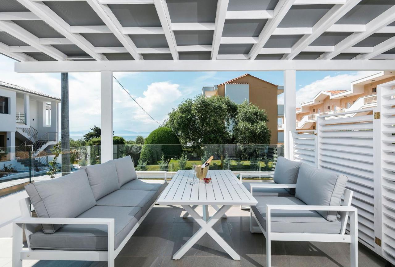 Pachis Escape Suites Dış mekan fotoğraf