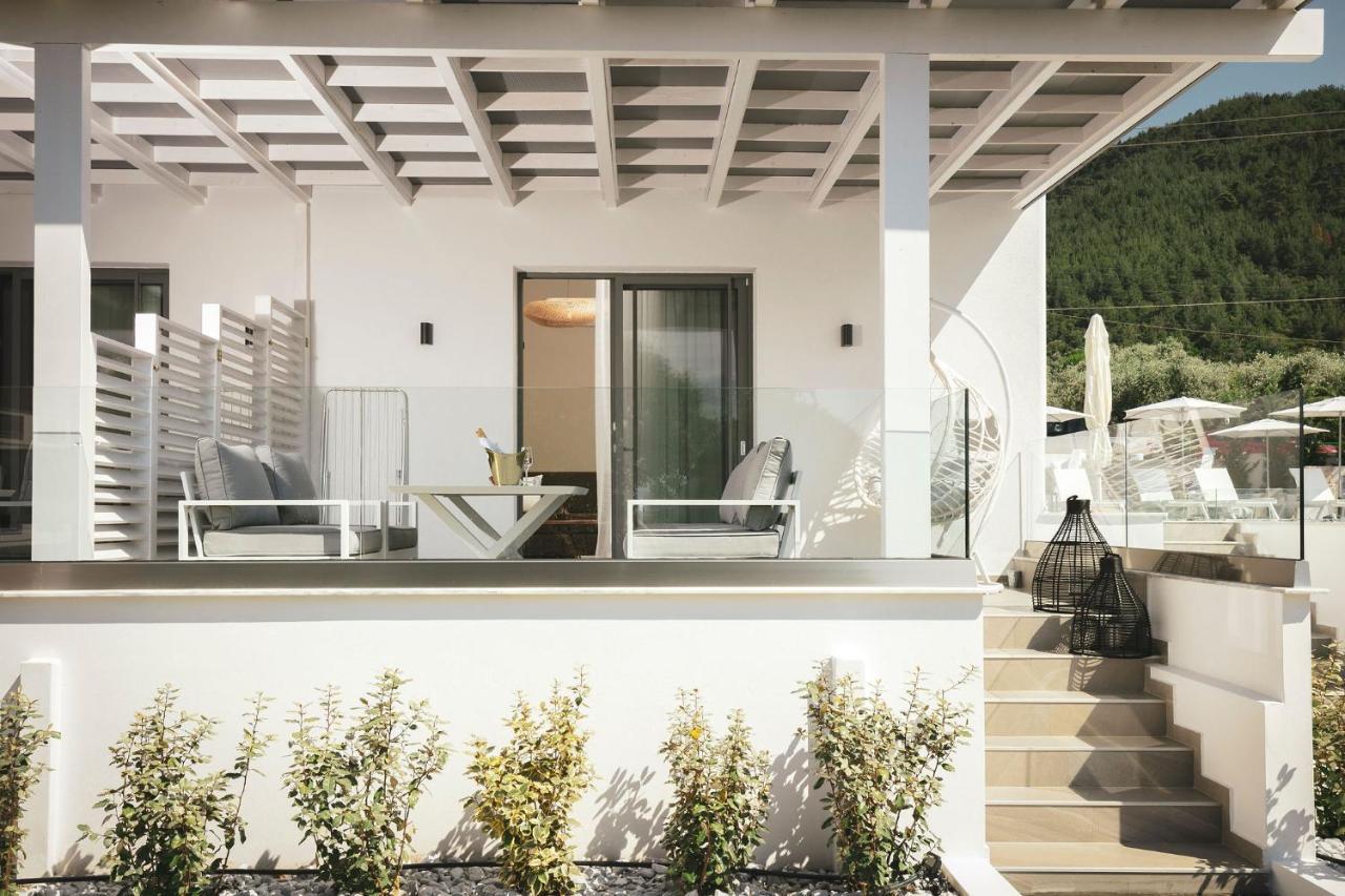 Pachis Escape Suites Dış mekan fotoğraf