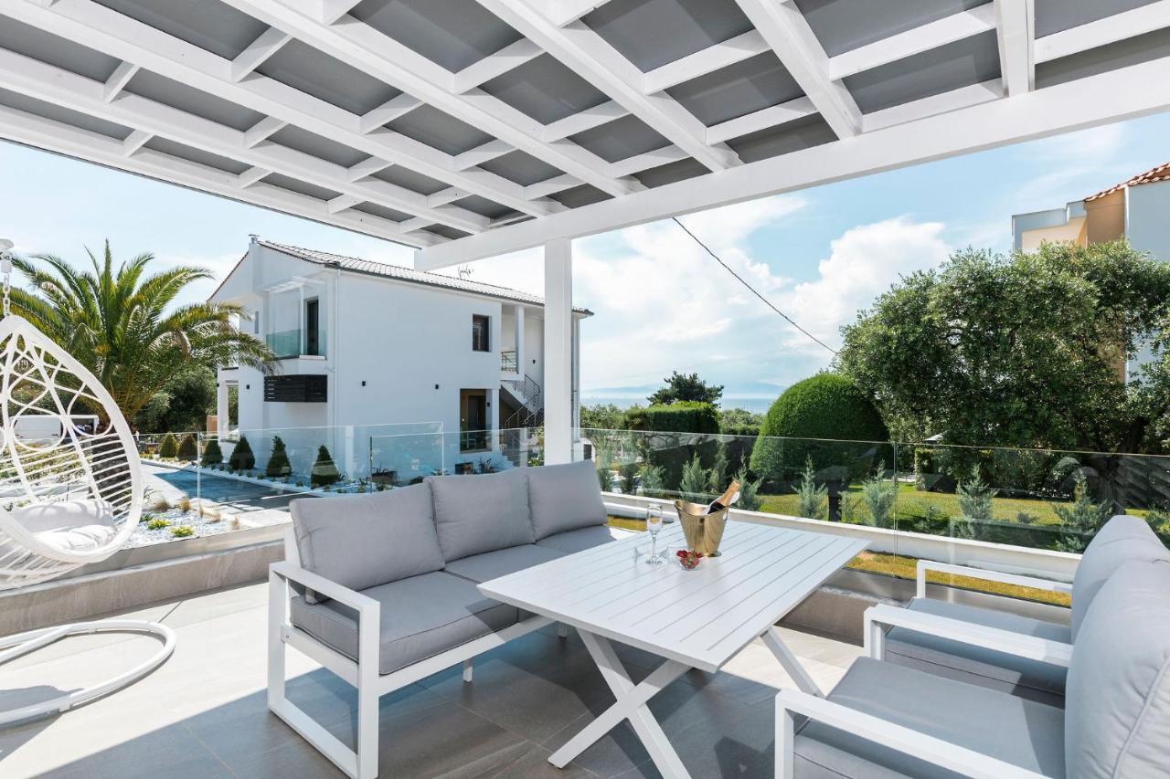 Pachis Escape Suites Dış mekan fotoğraf