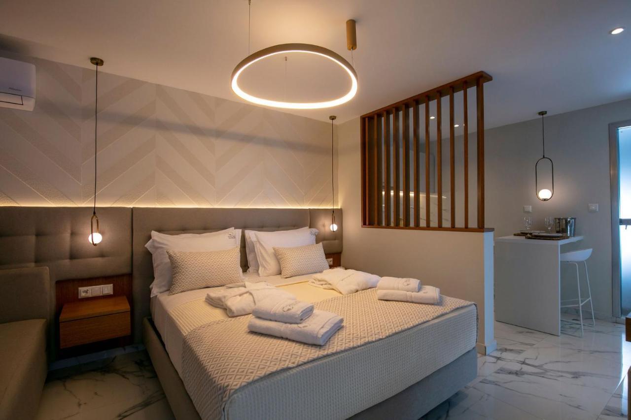 Pachis Escape Suites Dış mekan fotoğraf