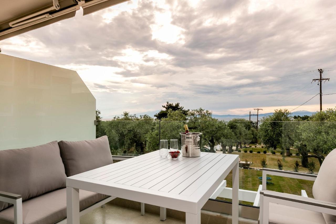 Pachis Escape Suites Dış mekan fotoğraf